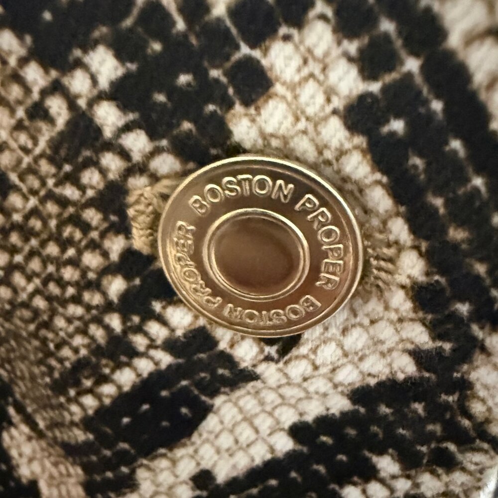 Boston Proper Desert Python Ruched Sleeve Jacket Size Medium - Picture 5 of 14